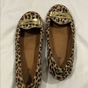 Sperry Brown and Gold Loafers with Classic Slip-On Design